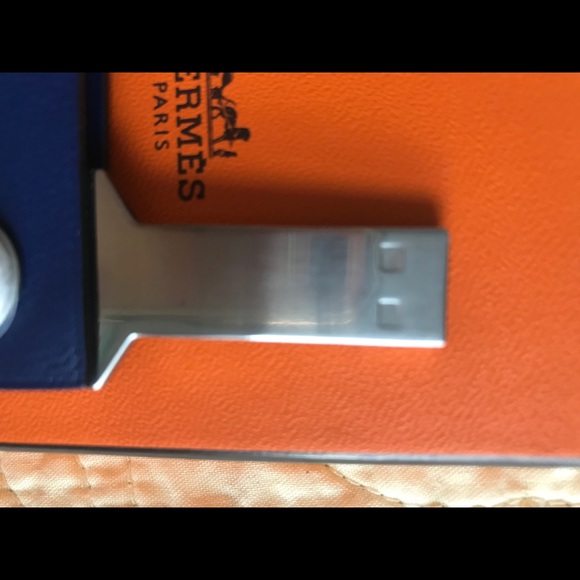 🎄🎄Authentic Hermès LaCie 16GB USB - Picture 5 of 6